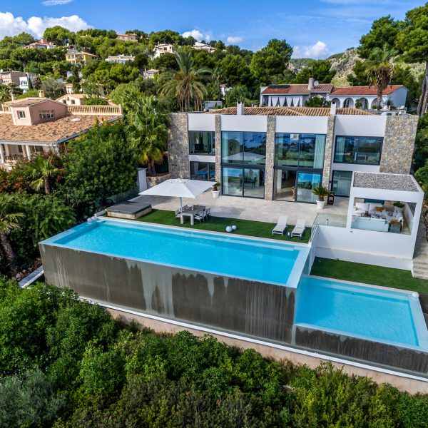 luxury-villa-drone-photo